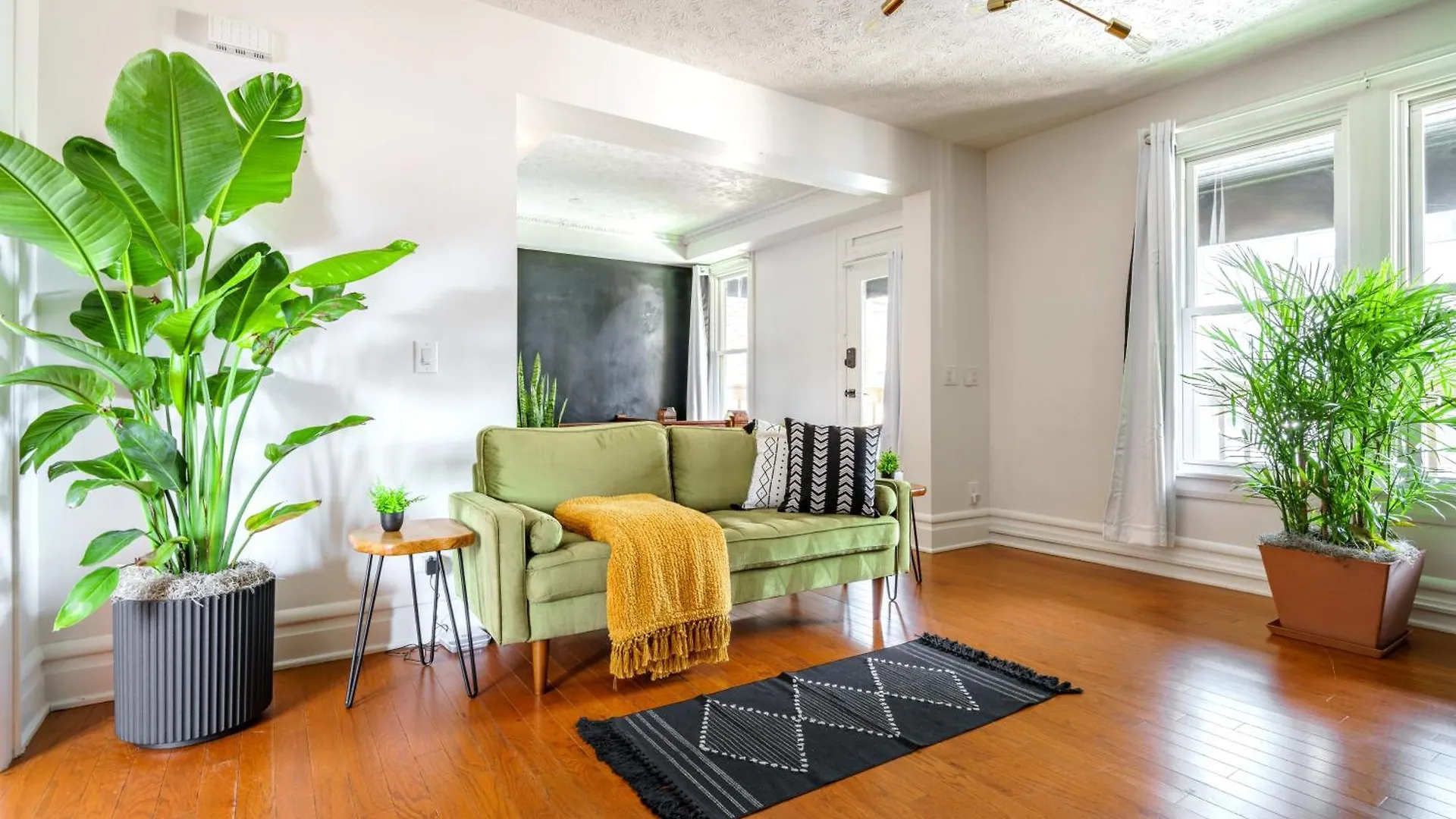 Prime Location Top Rated Clean Parking Free Columbus